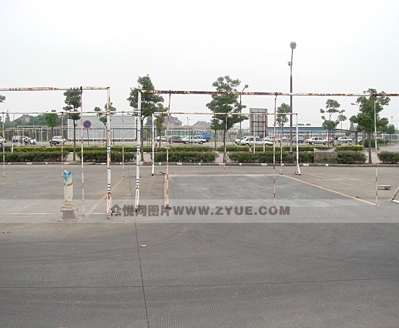 大眾駕校限寬門場(chǎng)地