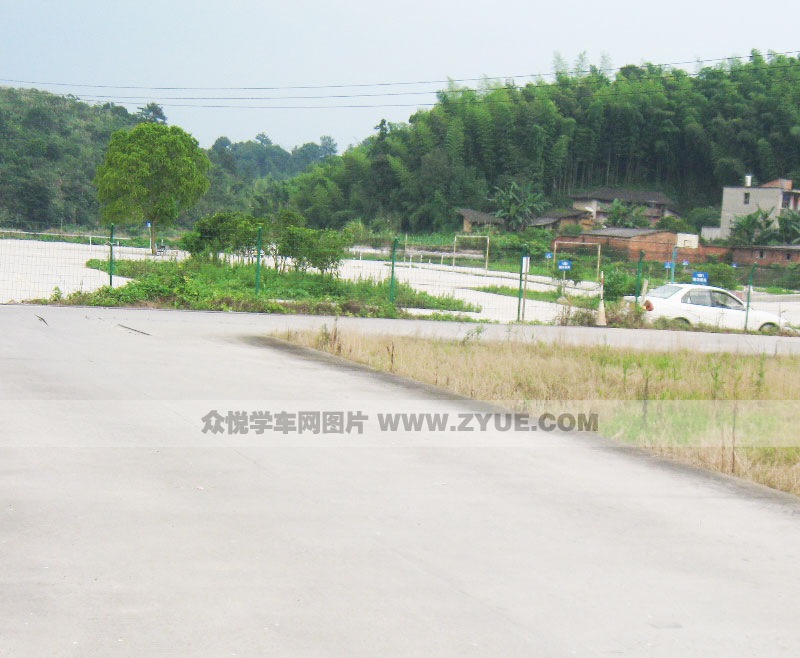 通馳駕校學車場地