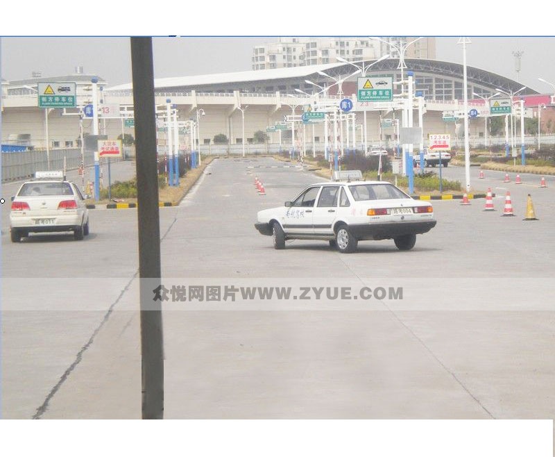 南航駕校側方停車場地