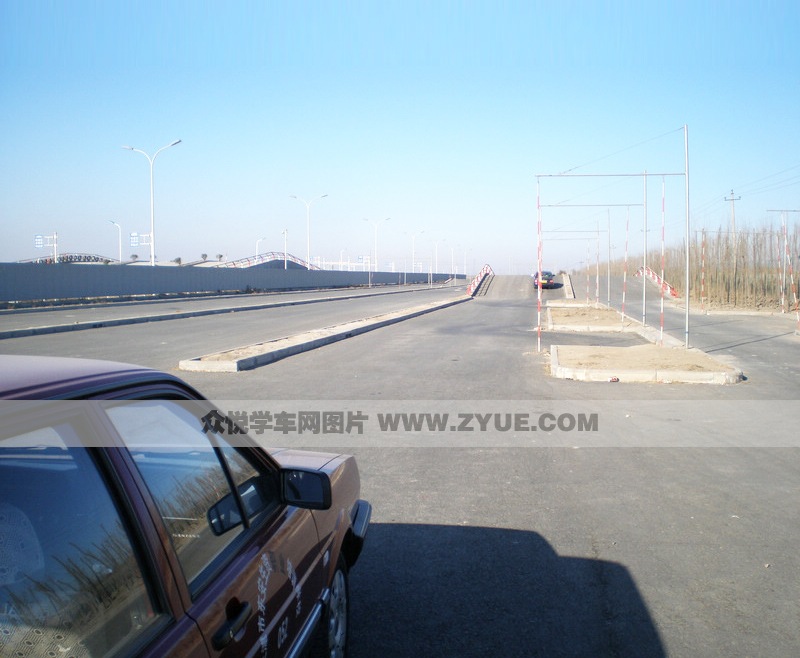 聯合駕校側方停車場地