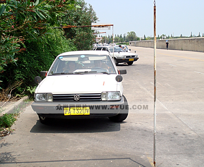 萬國駕校模擬側方停車