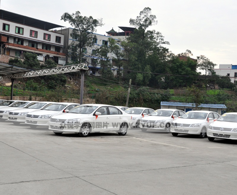 中大駕校訓練車型2